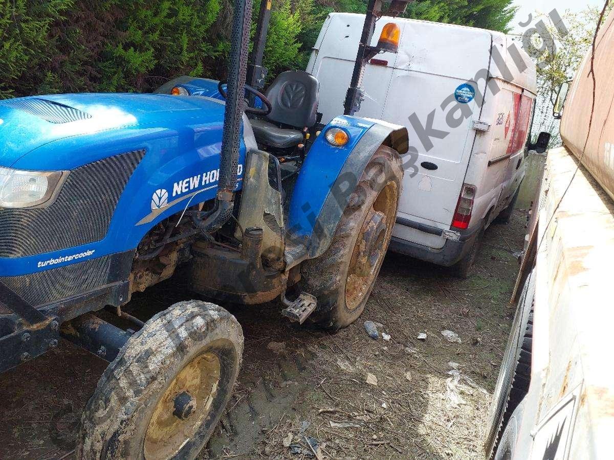 Satılık NEW Holland TT65 2WD Roll Barli 2017 - İzmir Tire ilan görseli 6