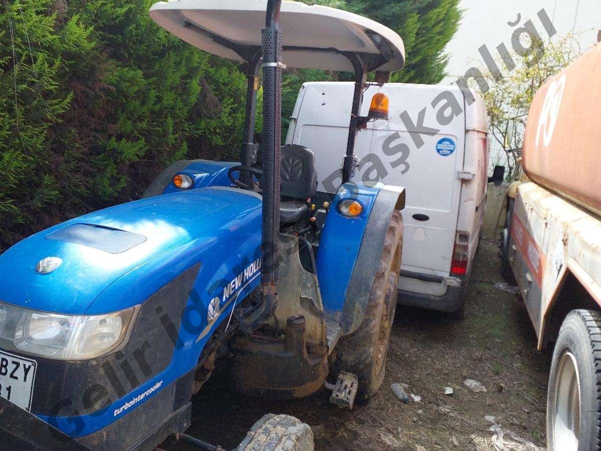 Satılık NEW Holland TT65 2WD Roll Barli 2017 - İzmir Tire ilan görseli 9