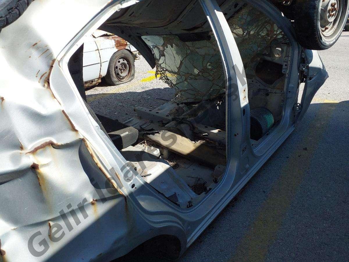 Satılık Hyundai Accent 2010 - İzmir Menemen ilan görseli 8