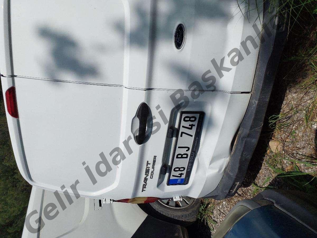 Satılık Ford Transit 2015 - İzmir Bornova ilan görseli 7
