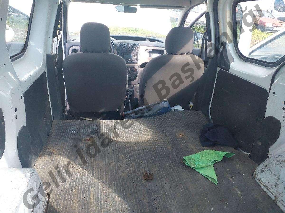 Satılık Dacia Dokker 2014 - İzmir Çeşme ilan görseli 8