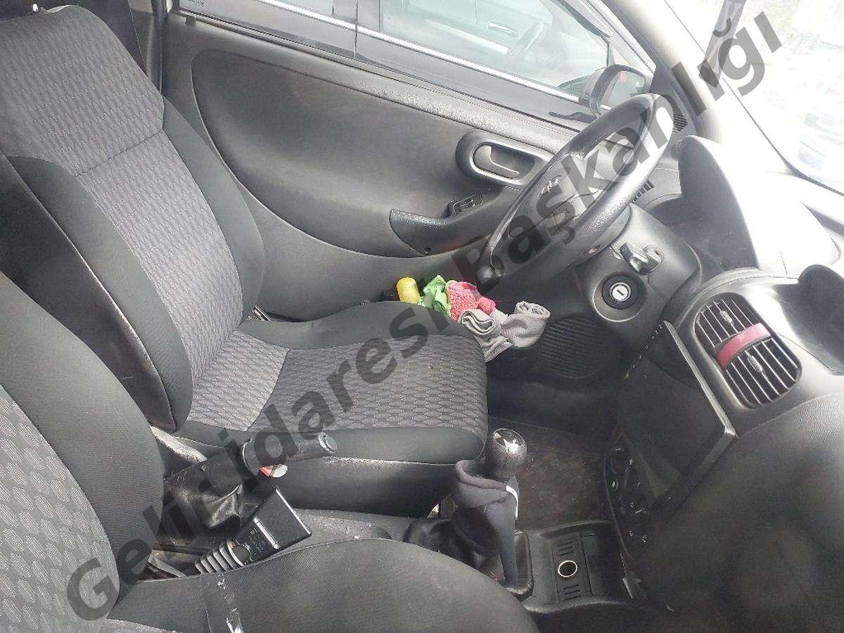 Satılık Opel Corsa 2004 - Ankara Çankaya ilan görseli 10