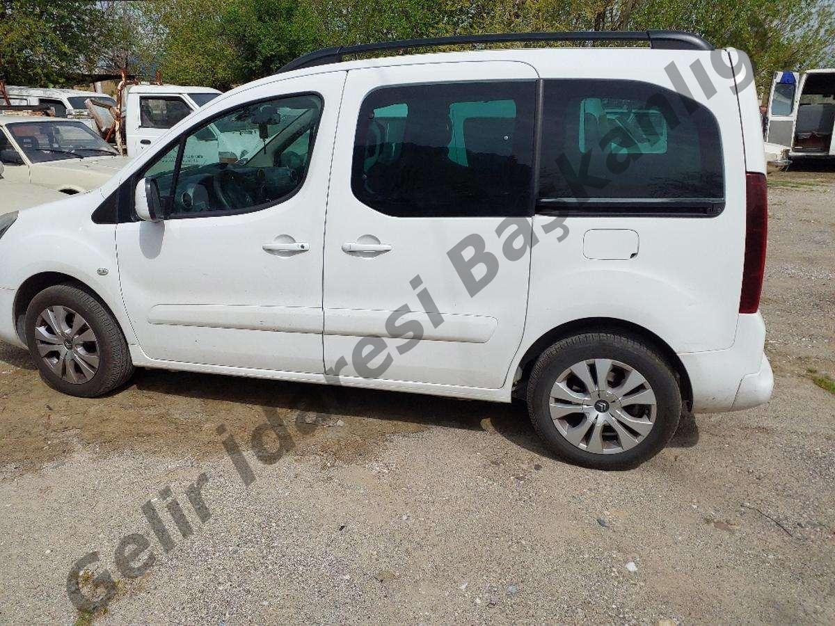 Satılık Citroen Berlingo 2016 - İzmir Tire ilan görseli 9