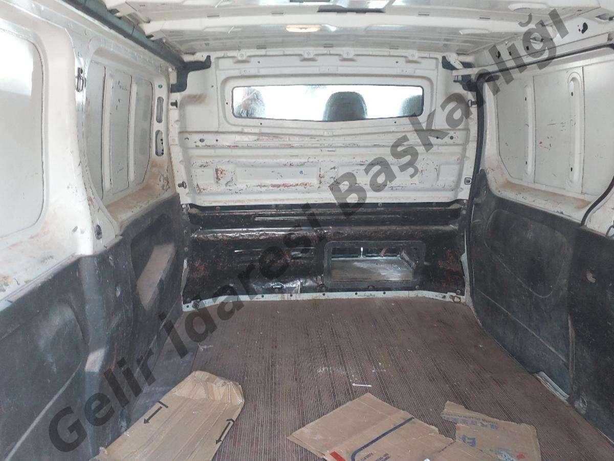 Satılık Renault Trafic 2017 - Burdur Bucak ilan görseli 9